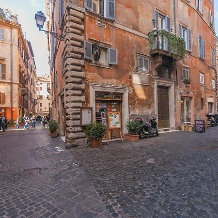 Domus Lupae -Live In The Heart Of Rome Apartment Luaran gambar