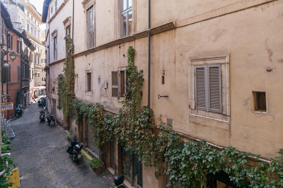 Domus Lupae -Live In The Heart Of Rome Apartment Luaran gambar